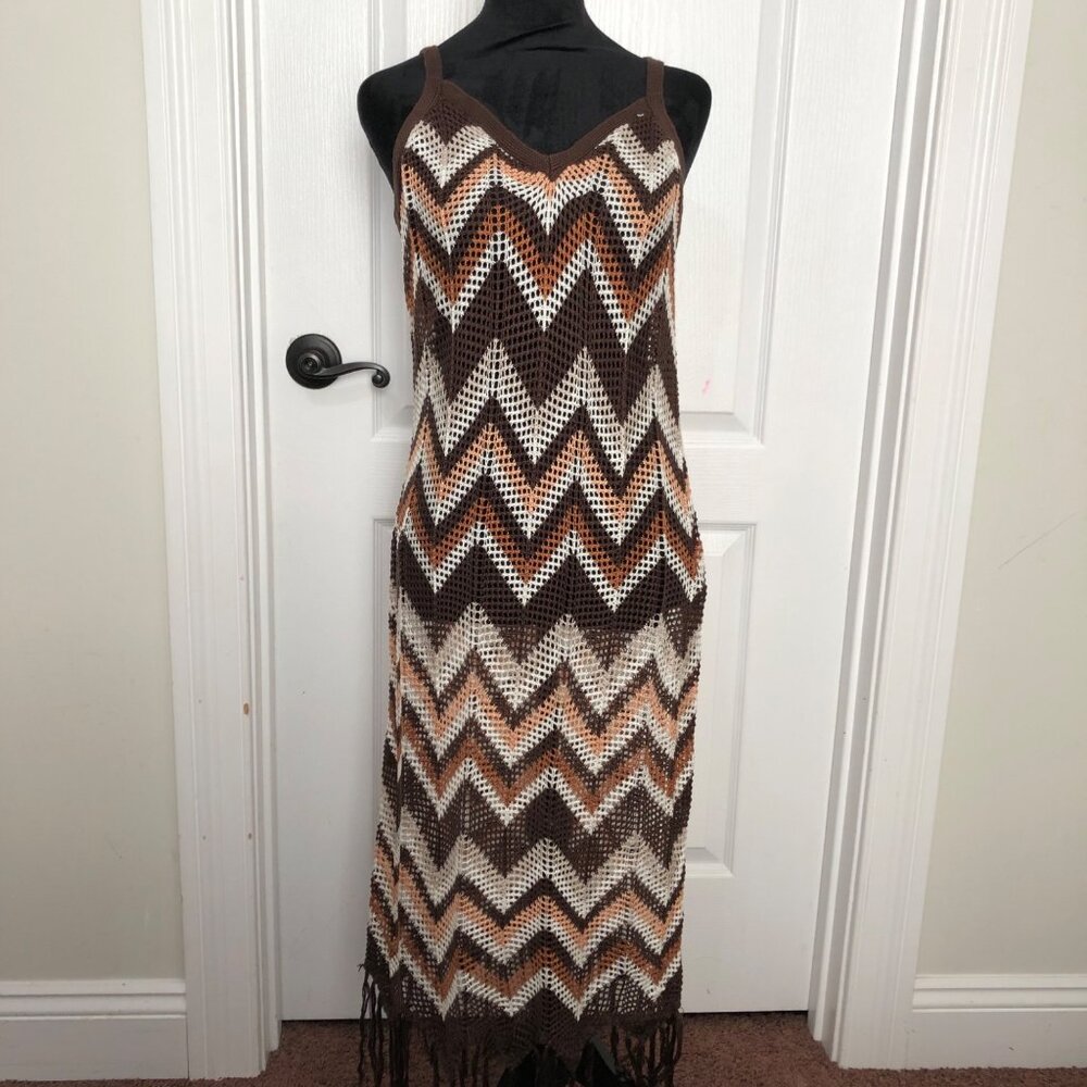 Almost Famous Brown Chevron Crochet Maxi Dress Fringe Hem Sleeveless Large NWOT
